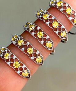 Nhẫn kim cương moissanite siêu đẹp siêu lấp lánh